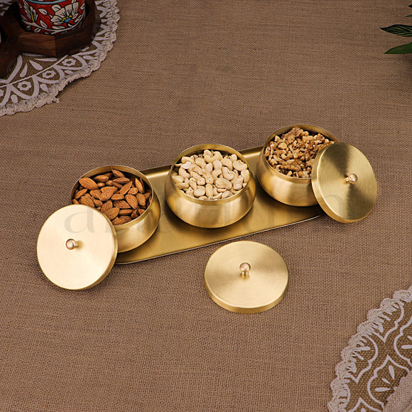 Brass Nut Bowl Set